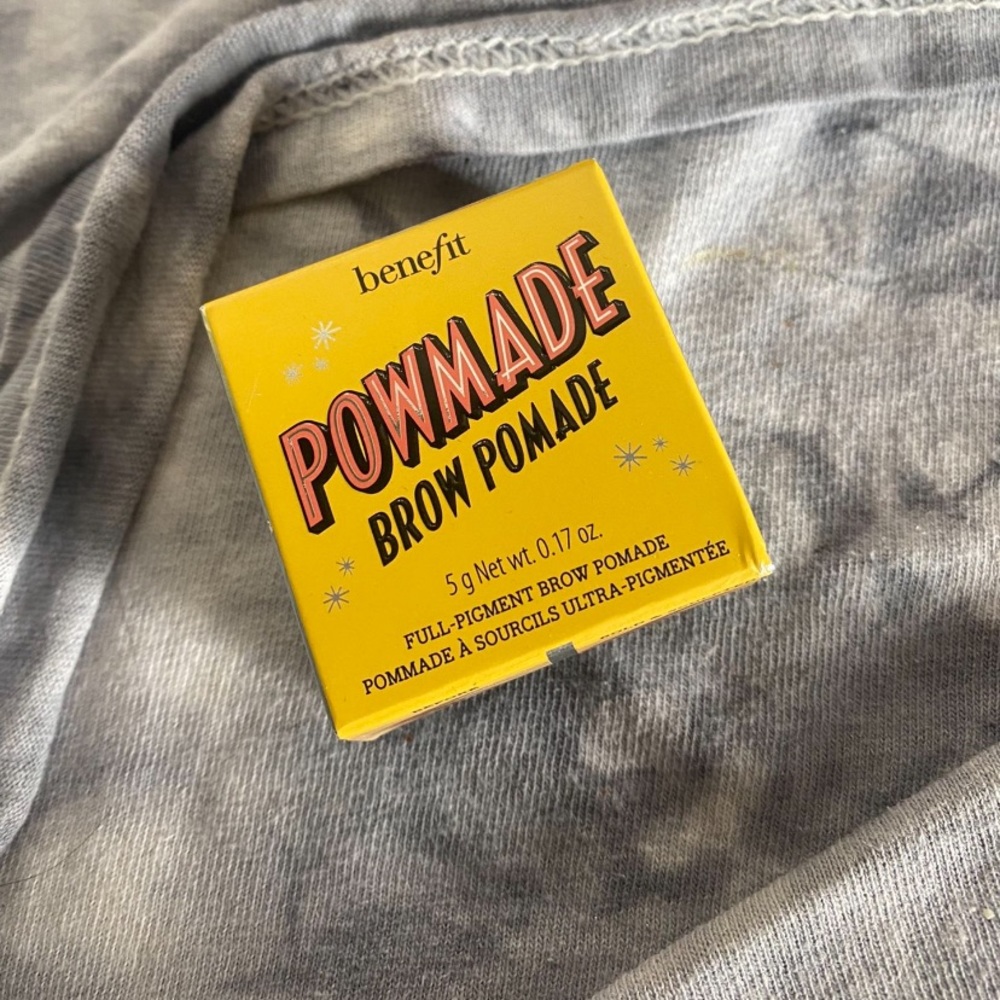 benefit brow pomade